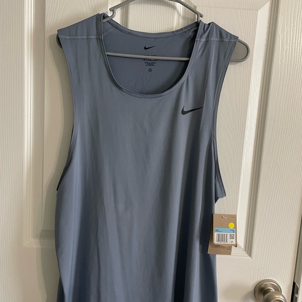 Nike Gray Sleeveless Tank Top